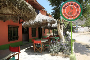  Hostal Pelikan Taganga  Санта Марта
